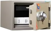 Офисный сейф Valberg FRS-32 CL