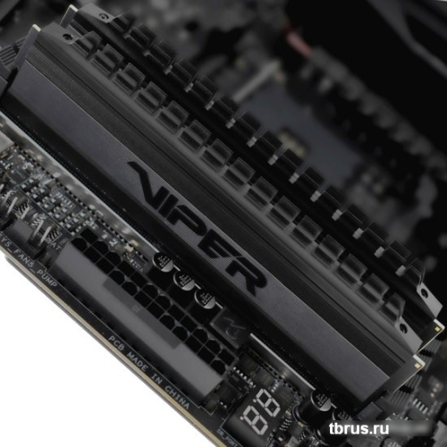 Оперативная память Patriot Viper 4 Blackout 2x8GB DDR4 PC4-24000 PVB416G300C6K фото 6