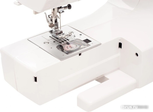 Электромеханическая швейная машина Comfort 1000 фото 7